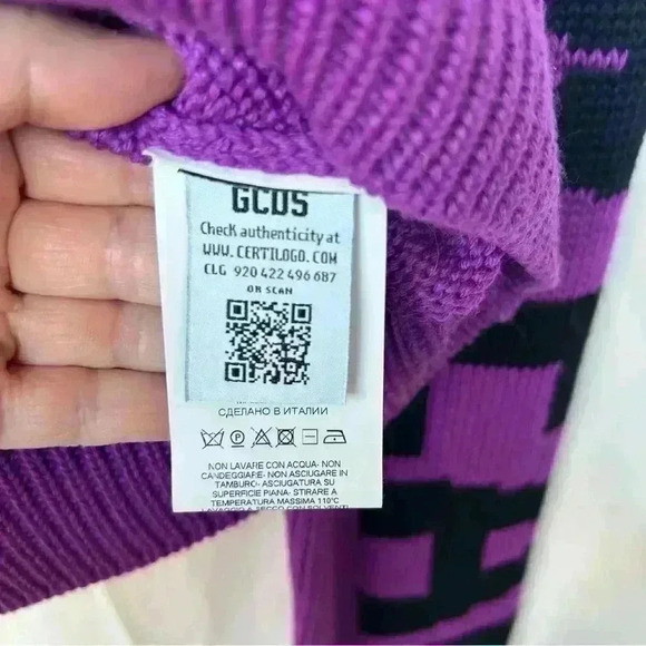 GCDS WEAR Cropped Purple Knit Turtleneck Logo Sweater  Made in Italy Size Small - Picture 8 of 9